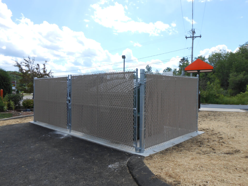 commercial-chain-link-fence-chain-link-enclosure-with-tan-slats