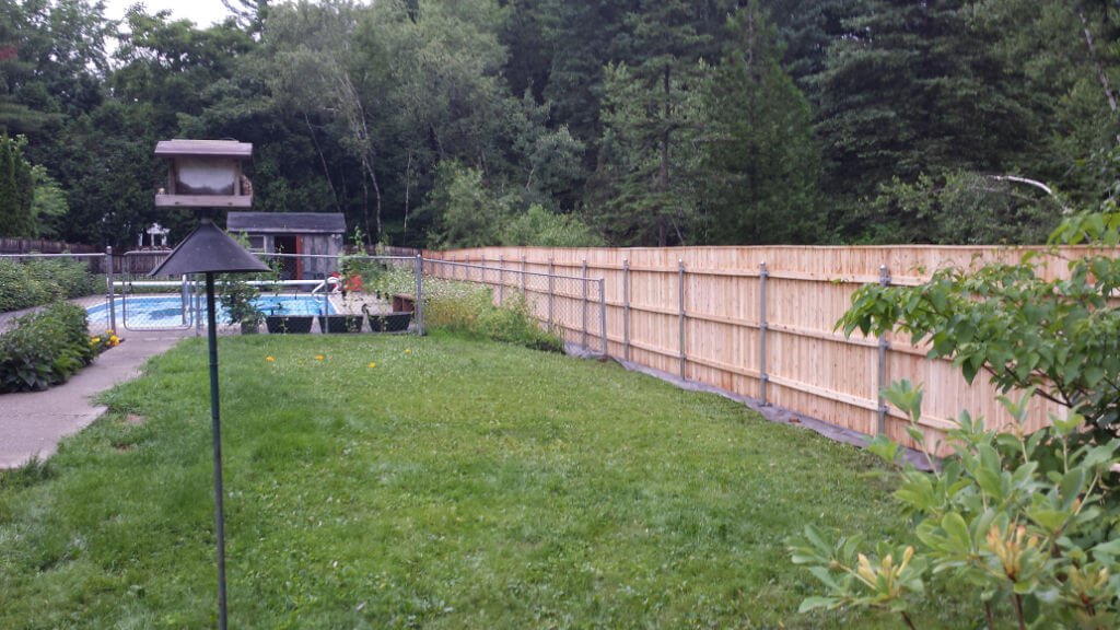solid-cedar-privacy-fence-12-8-6-high-cedar-board-with-galv-metal-post