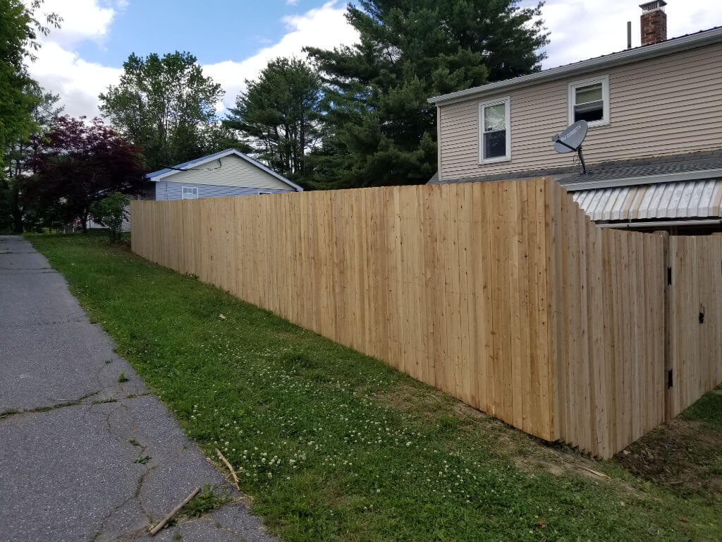 solid-cedar-privacy-fence-6-dog-ear-top-cedar-board-metal-post