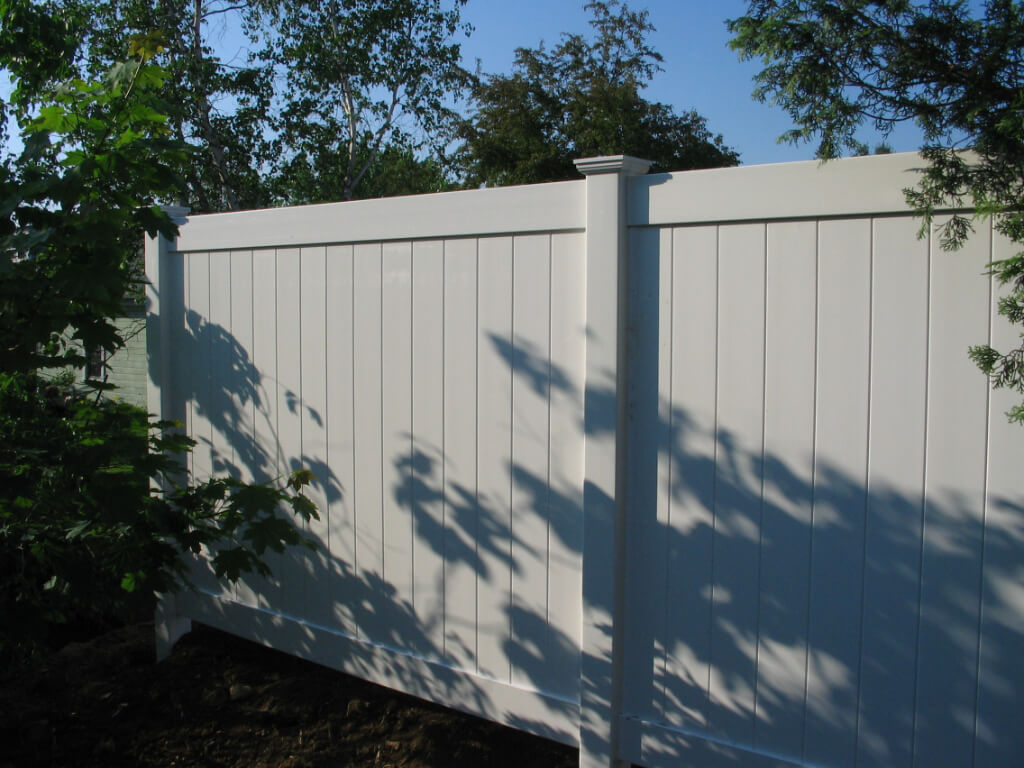 solid-privacy-pvc-fence-solid-pvc-panel-tan-new-england-cap